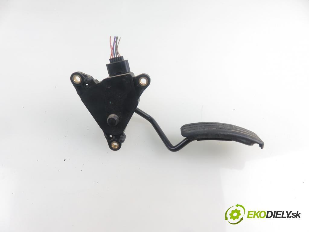 RENAULT SCENIC II (JM0/1_) MINIVAN 2004 88,00 1.9 dCi 120 - F9Q 812 1870,00 Potenciometer plynu 8200159645 (Pedále)