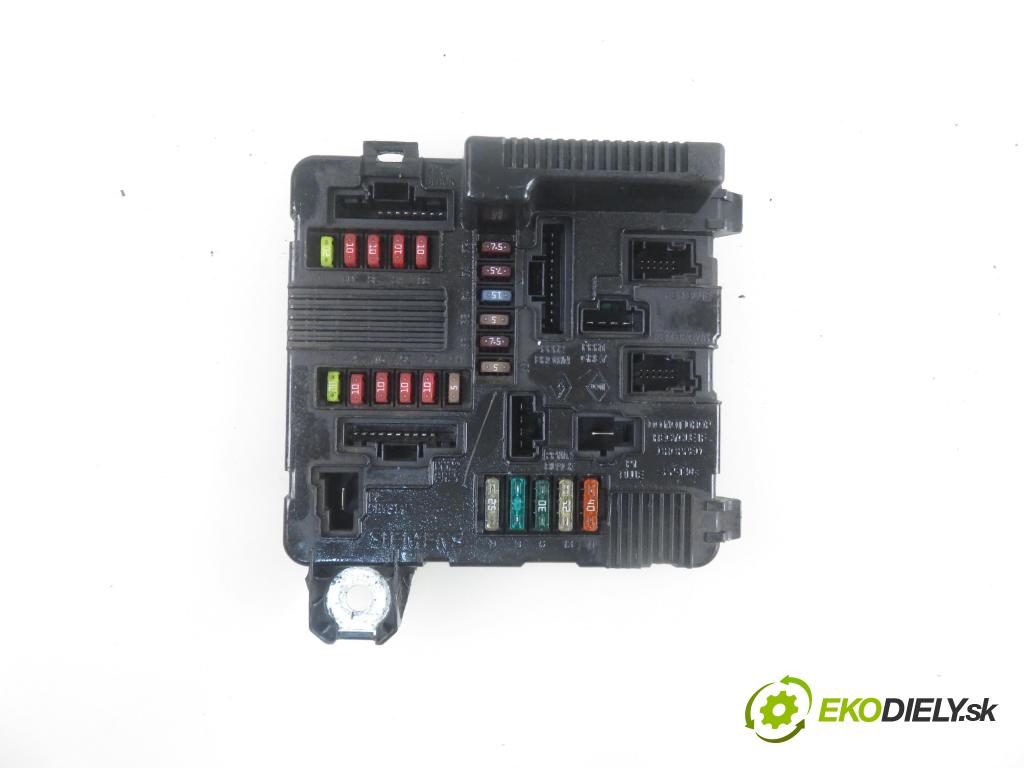 RENAULT GRAND SCENIC II (JM0/1_) MINIVAN 2004 83,00 1.6 - K4M 782 1598,00 MODUL BSI 8200306033B ; A118399300K