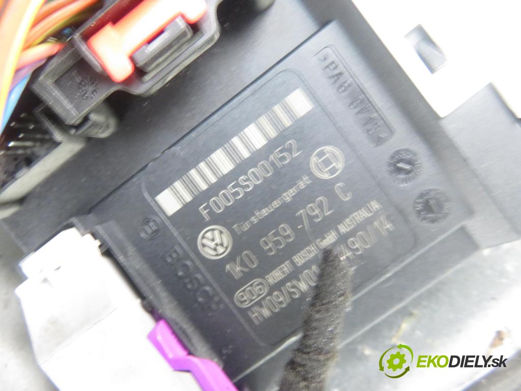 VW GOLF V (1K1) HB 2004 77,00 1.9 TDI PD 105 - BKC 1896,00 mechanismus oken PPE 1K0959792C ; 1K3837462B