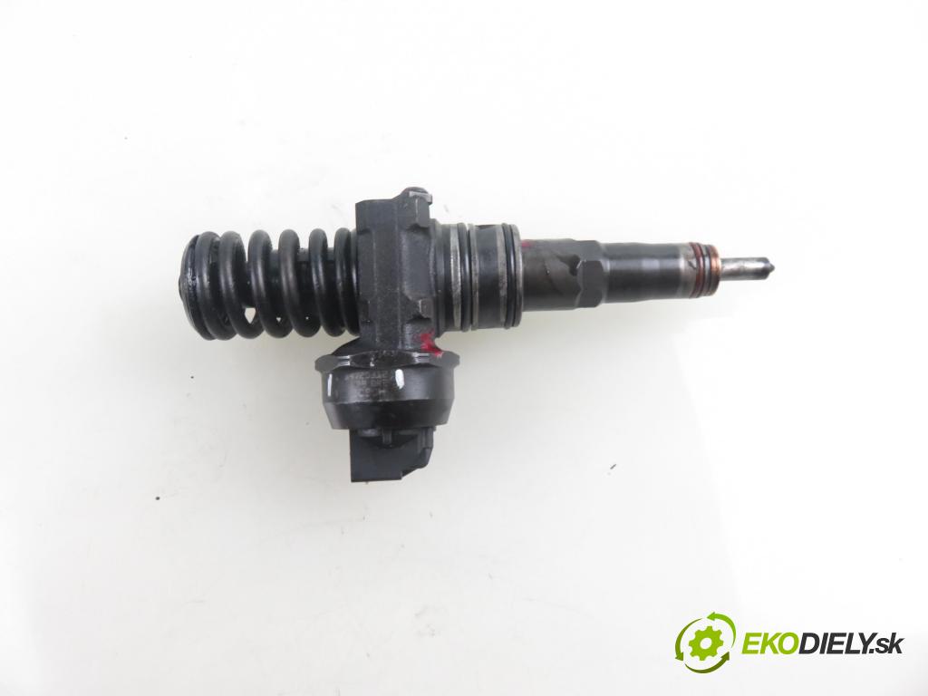 VW PASSAT B6 Variant (3C5) KOMBI 2006 103,00 2.0 TDI PD 8V 140 - BMP 1968,00 Vstrekovač 038130073BQ ; 0414720312 (Vstrekovače)