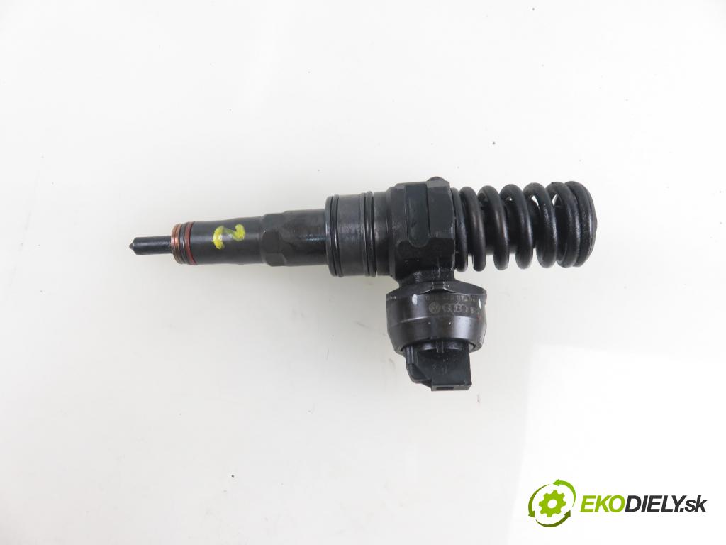 VW PASSAT B6 Variant (3C5) KOMBI 2006 103,00 2.0 TDI PD 8V 140 - BMP 1968,00 Vstrekovač 038130073BQ ; 0414720312 (Vstrekovače)