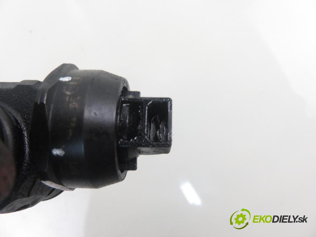 VW PASSAT B6 Variant (3C5) KOMBI 2006 103,00 2.0 TDI PD 8V 140 - BMP 1968,00 vstříkovač 038130073BQ ; 0414720312 (Vstřikovače)