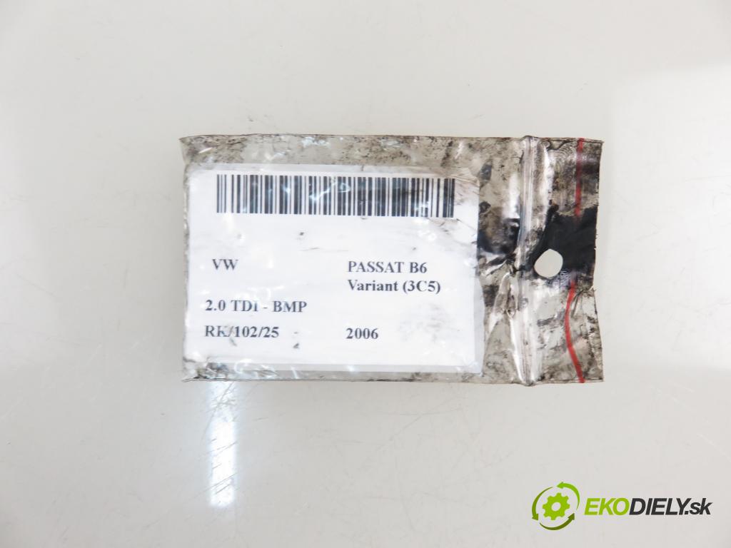 VW PASSAT B6 Variant (3C5) KOMBI 2006 103,00 2.0 TDI PD 8V 140 - BMP 1968,00 vstříkovač 038130073BQ ; 0414720312 (Vstřikovače)