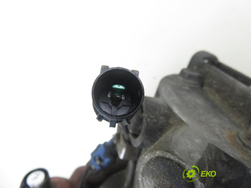 MITSUBISHI OUTLANDER II (CW_W) SUV 2008 103,00 2.0 DI-D 140 - BSY (Volkswagen Group) 1968,00 KOMPRESOR: klimatizácie 7813A068 (Kompresory klimatizácie)