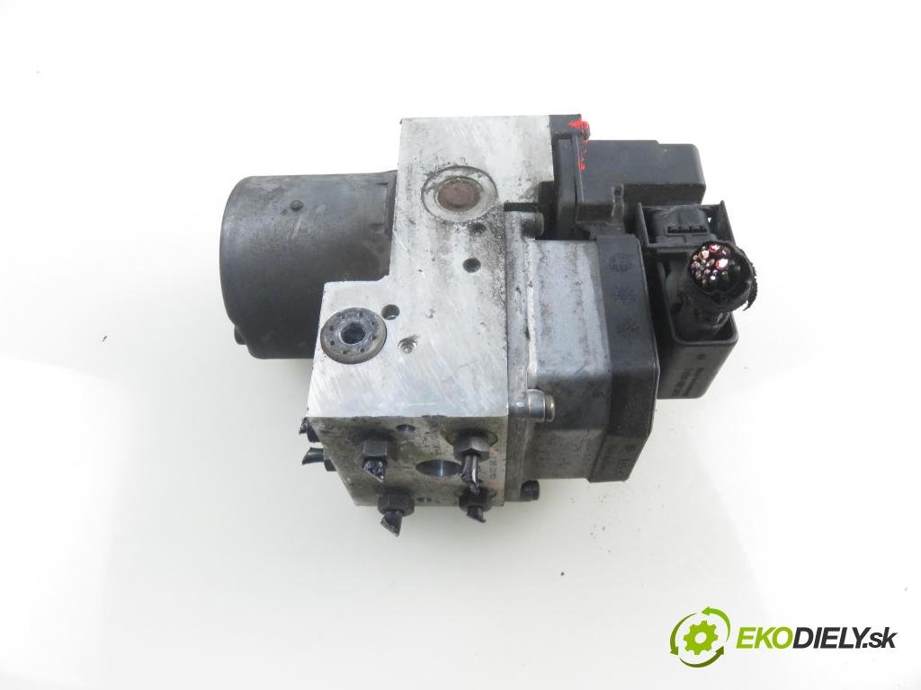 AUDI A4 Avant (8D5, B5) KOMBI 2001 85,00 1.9 TDI - AJM 1896,00 Pumpa ABS 0273004573 ; 0265220621 (Pumpy ABS)