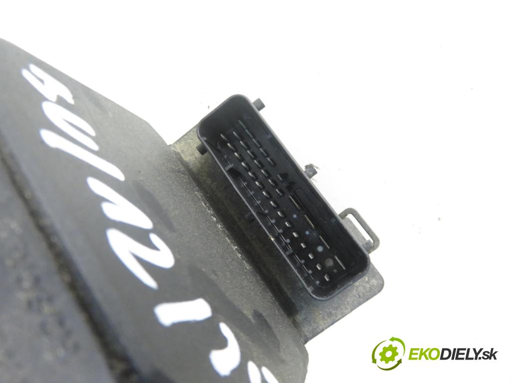 AUDI A4 Avant (8D5, B5) KOMBI 2001 85,00 1.9 TDI - AJM 1896,00 Pumpa ABS 0273004573 ; 0265220621 (Pumpy ABS)