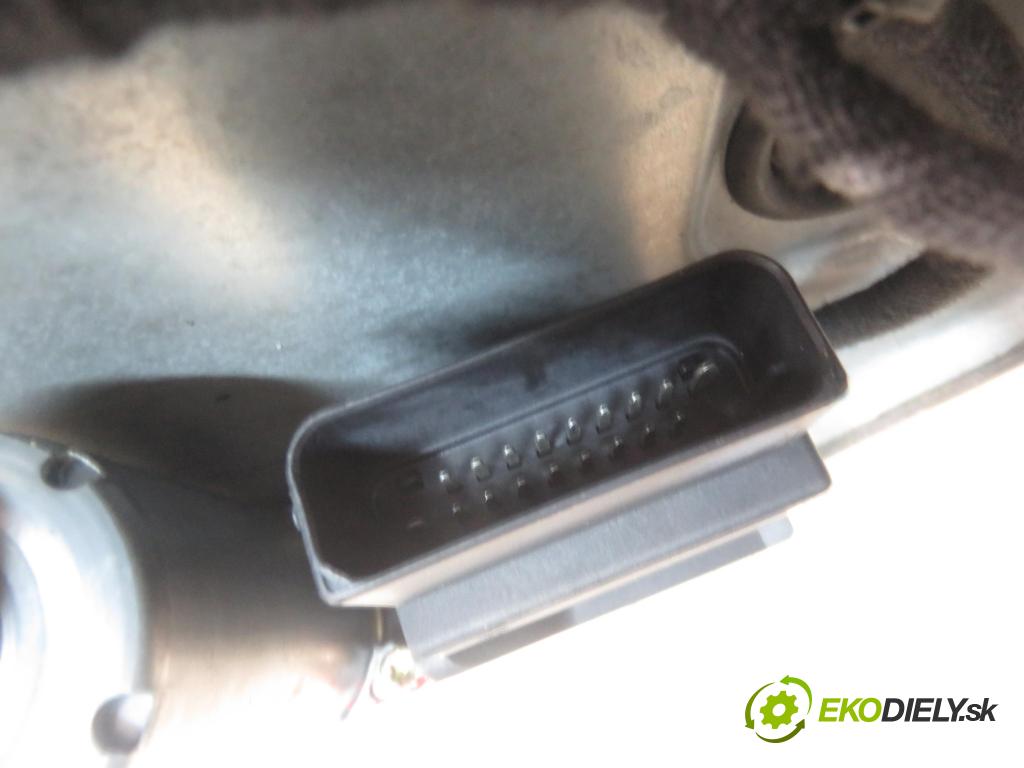 VW PASSAT B5 (3B2) SEDAN 1998 81,00 1.9 TDI 110 - AFN 1896,00 mechanismus oken PTE 3B5839752K