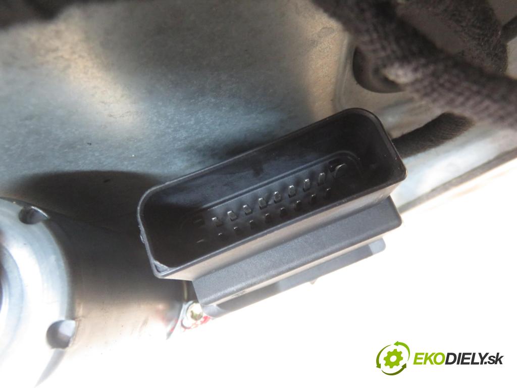 VW PASSAT B5 (3B2) SEDAN 1998 81,00 1.9 TDI 110 - AFN 1896,00 mechanismus oken PTE 3B5839752K
