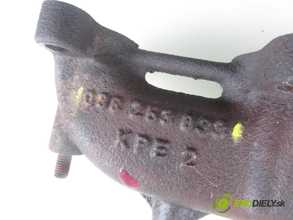 AUDI A3 (8L1) HB 1998 66,00 1.9 TDI - AGR 1896,00 potrubí VYČERPAT: 038253033 (Výfukové potrubí)