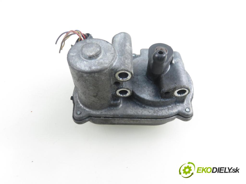 AUDI A6 (4F2, C6) SEDAN 2005 132,00 2.7 TDI 180 - BPP 2698,00 Nastavovač turba A2C53022954 ; 059129086 (Ostatné)