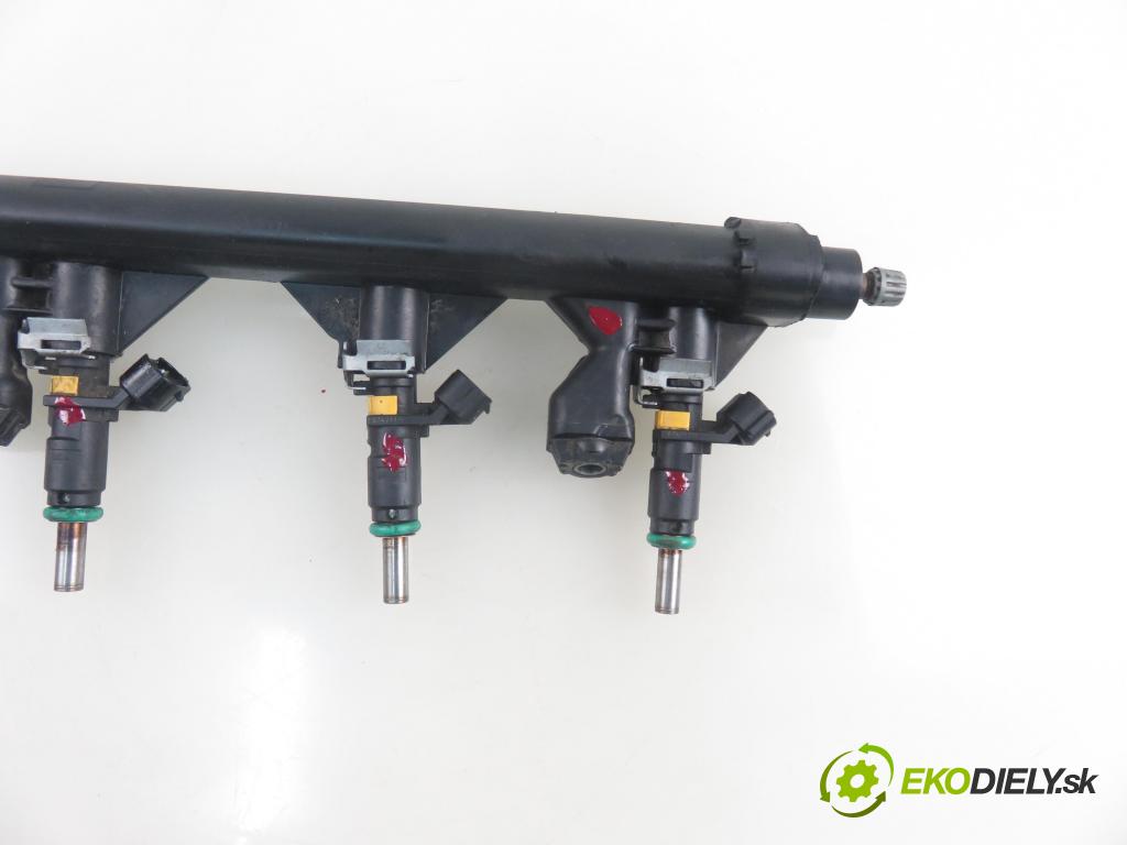 PEUGEOT 207 (WA_, WC_) HB 2011 70,00 1.4 16v VTI 95 - 8FS 1397,00 Lišta vstrekovacia V757564580 ; V752817680 (Vstrekovacie lišty)