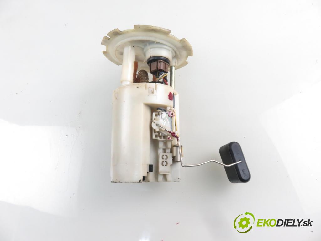 CHEVROLET AVEO / KALOS liftback (T200) HB 2004 53,00 1.2 - F12S3 1150,00 pumpa paliva 96414381