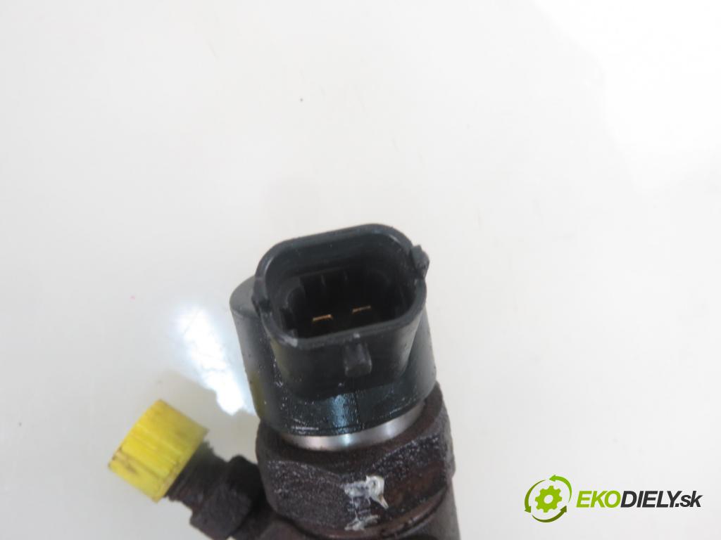 RENAULT SCENIC II (JM0/1_) MINIVAN 2004 88,00 1.9 dCi 120 - F9Q 812 1870,00 vstrekovač 8200100272 ; 0445110110B (Vstrekovače)
