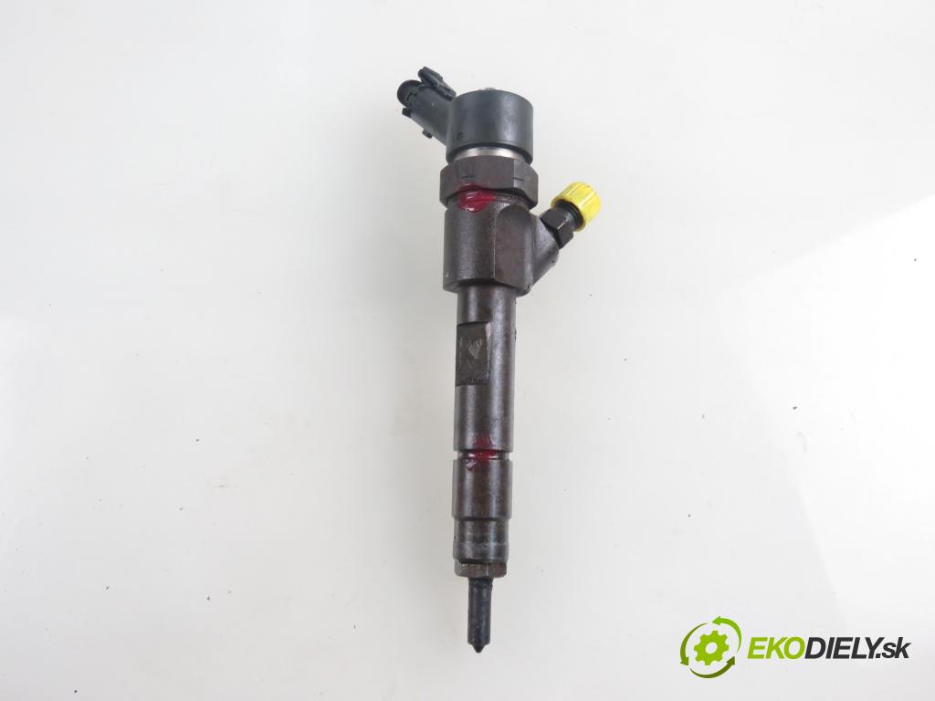 RENAULT SCENIC II (JM0/1_) MINIVAN 2004 88,00 1.9 dCi 120 - F9Q 812 1870,00 vstrekovač 8200100272 ; 0445110110B (Vstrekovače)