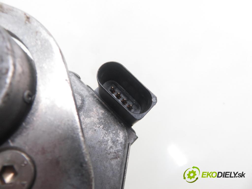 AUDI A6 (4F2, C6) SEDAN 2005 132,00 2.7 TDI 180 - BPP 2698,00 Nastavovač turba 059145725A ; A2C53106830 (Ostatné)