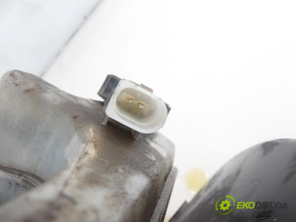 VW PASSAT B3/B4 Variant (3A5, 35I) KOMBI 1995 66,00 1.9 TDI - 1Z 1896,00 Posilovač 3A1614101A ; 10636321014 (Servočerpadlá, pumpy riadenia)