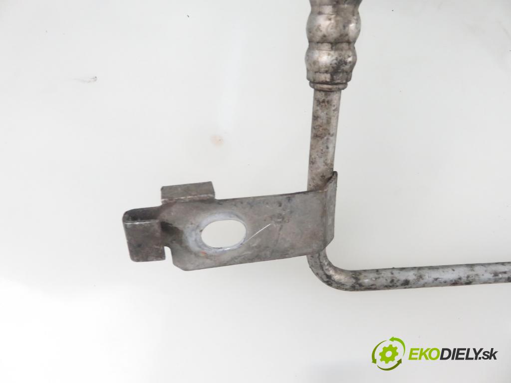 RENAULT TRAFIC II Skrzynia (FL) FURGON 2005 74,00 1.9 dCi 100 - F9Q 760 1870,00 rúrka / Rúra servočerpadlo 204245A