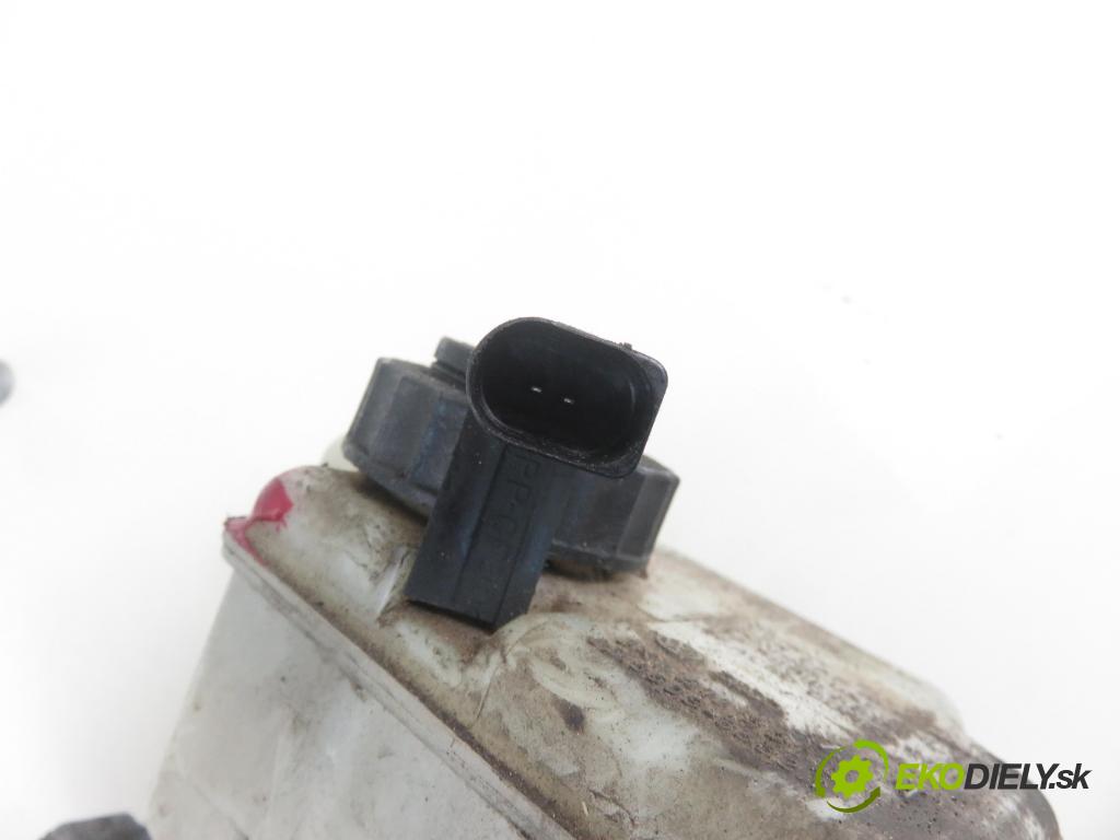 SEAT LEON (1P1) HB 2006 77,00 1.9 TDI - BXE 1896,00 Posilovač 1K1614105AQ ; 0204051358 (Servočerpadlá, pumpy riadenia)