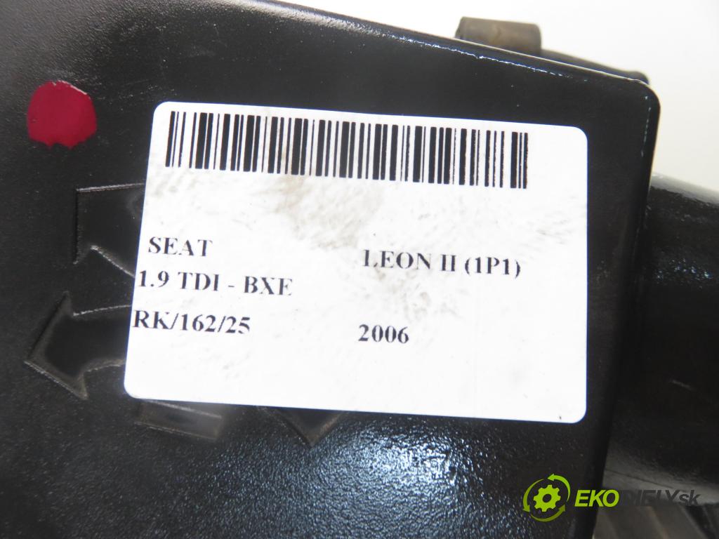 SEAT LEON (1P1) HB 2006 77,00 1.9 TDI - BXE 1896,00 Obal filtra vzduchu 3C0129607AD ; 3C0129601AJ (Obaly filtrov vzduchu)