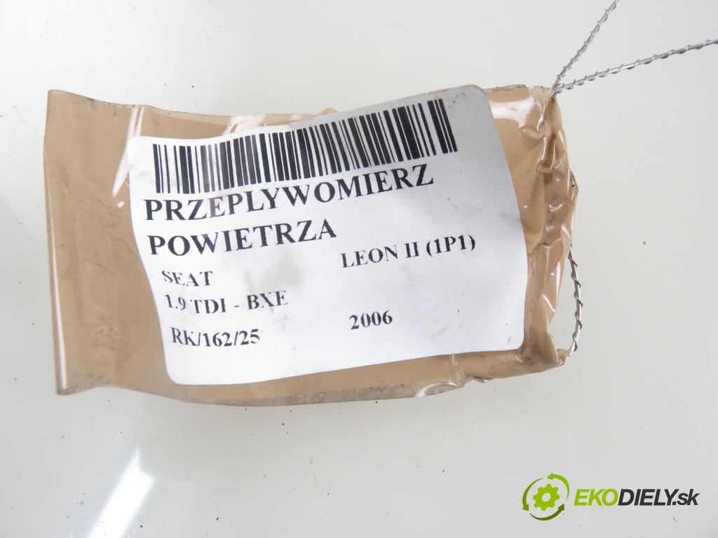 SEAT LEON (1P1) HB 2006 77,00 1.9 TDI - BXE 1896,00 váha vzduchu vzduchu F00C2G2055
