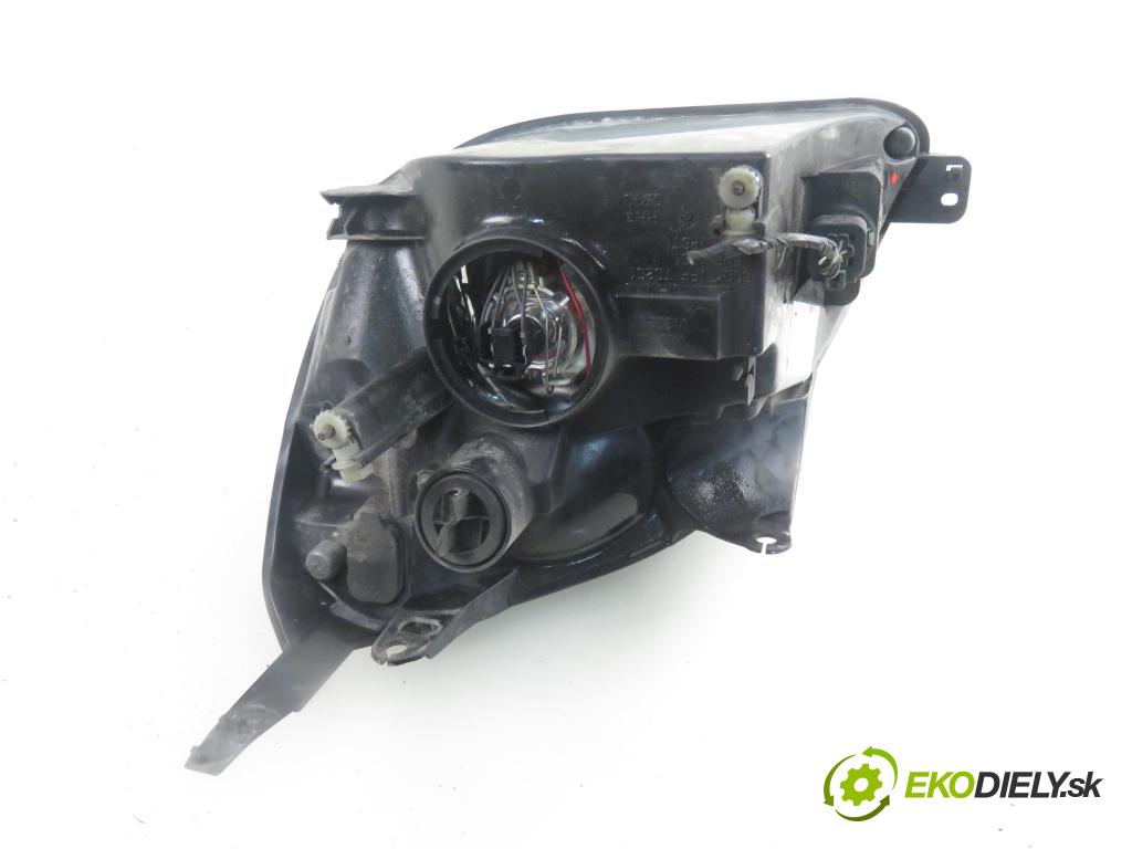 FORD FIESTA V (JH_, JD_) HB 2002 50,00 1.4 TDCi 8V 68 - F6JA 1399,00 světlo PP 2S6X13W029AH
