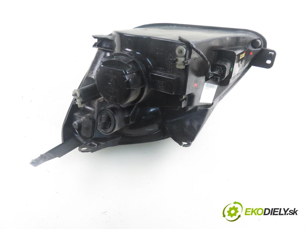 FORD FIESTA V (JH_, JD_) HB 2002 50,00 1.4 TDCi 8V 68 - F6JA 1399,00 světlo PP 2S6X13W029AH
