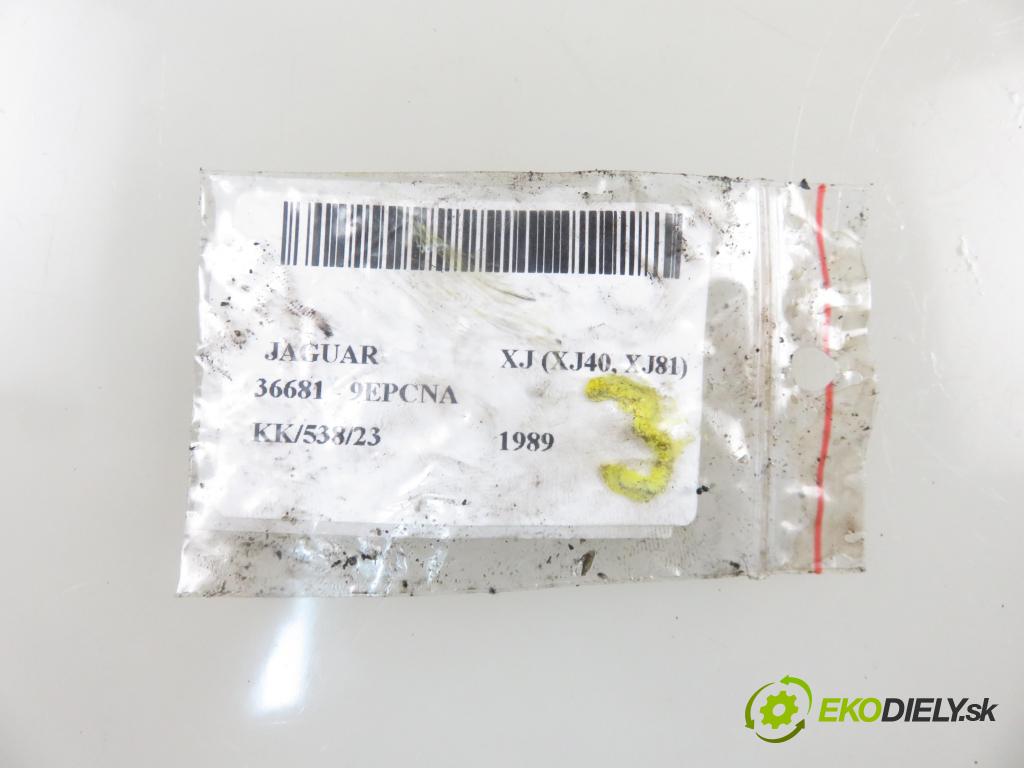 JAGUAR XJ (XJ40, XJ81) SEDAN 1989 163,00 4.0 36681 222 - 9EPCNA 3980,00 vstrekovač 0280150157 ; 73230A (Vstrekovače)