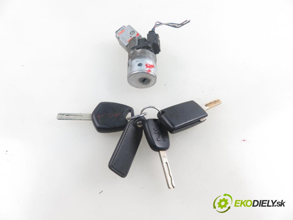 PEUGEOT 307 (3A/C) HB 2005 0,00 1.6 HDi - 9HX (DV6ATED4) 1560,00 spinačka 36353100 (Spínacie skrinky a kľúče)