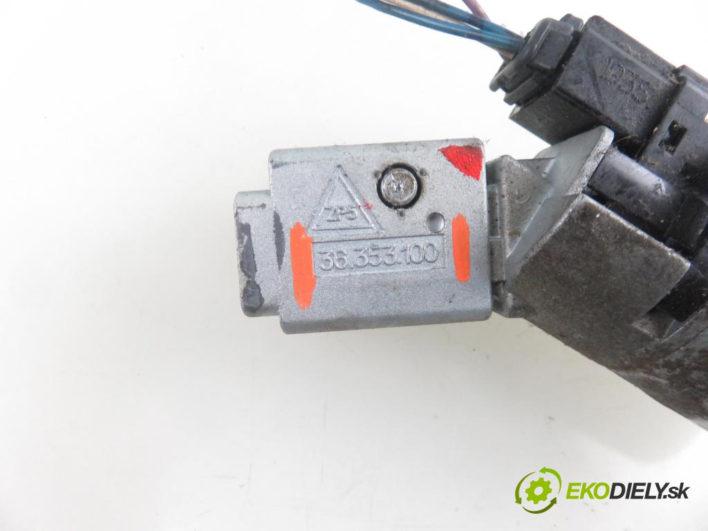 PEUGEOT 307 (3A/C) HB 2005 0,00 1.6 HDi - 9HX (DV6ATED4) 1560,00 spinačka 36353100 (Spínacie skrinky a kľúče)