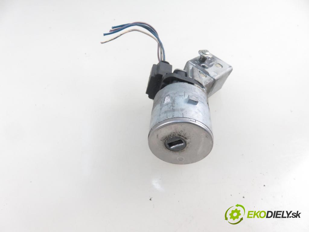 PEUGEOT 307 (3A/C) HB 2005 0,00 1.6 HDi - 9HX (DV6ATED4) 1560,00 spinačka 36353100 (Spínacie skrinky a kľúče)