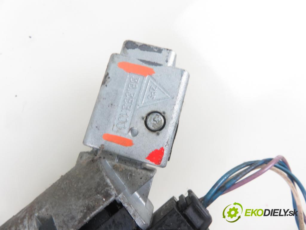 PEUGEOT 307 (3A/C) HB 2005 0,00 1.6 HDi - 9HX (DV6ATED4) 1560,00 spinačka 36353100 (Spínacie skrinky a kľúče)