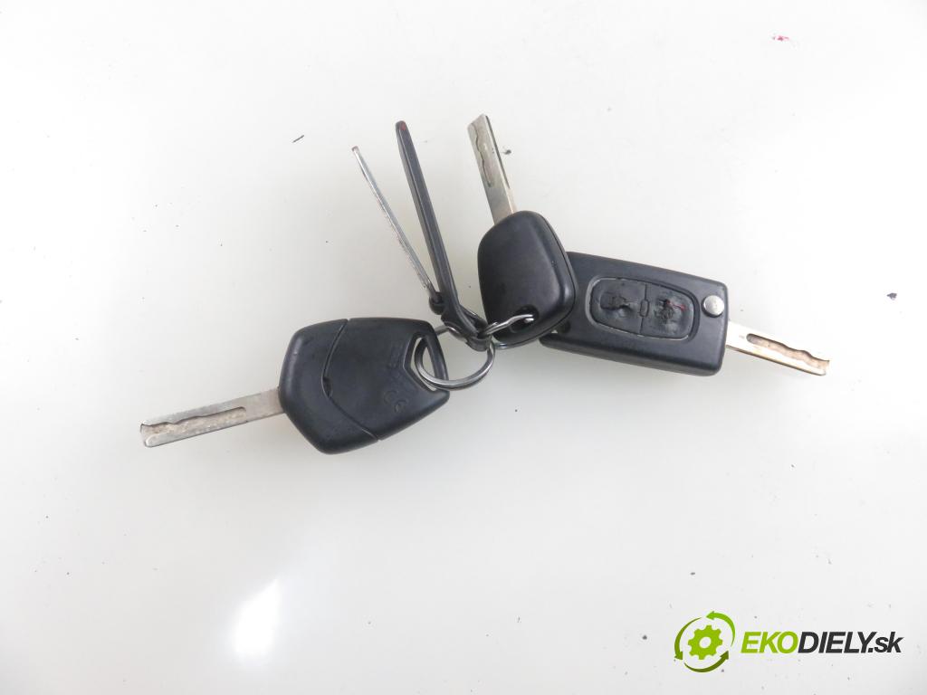 PEUGEOT 307 (3A/C) HB 2005 0,00 1.6 HDi - 9HX (DV6ATED4) 1560,00 spinačka 36353100 (Spínacie skrinky a kľúče)