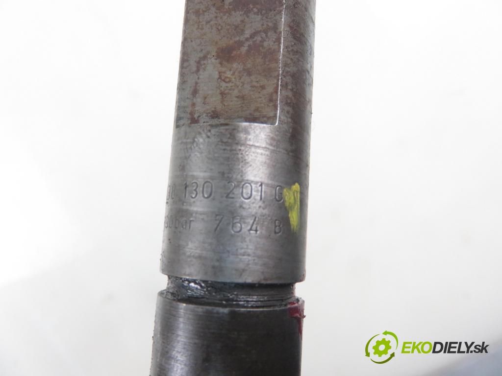 AUDI A3 (8L1) HB 1998 66,00 1.9 TDI - AGR 1896,00 vstřikovací ventily 038130201F ; 038130201G (Vstřikovací ventily)