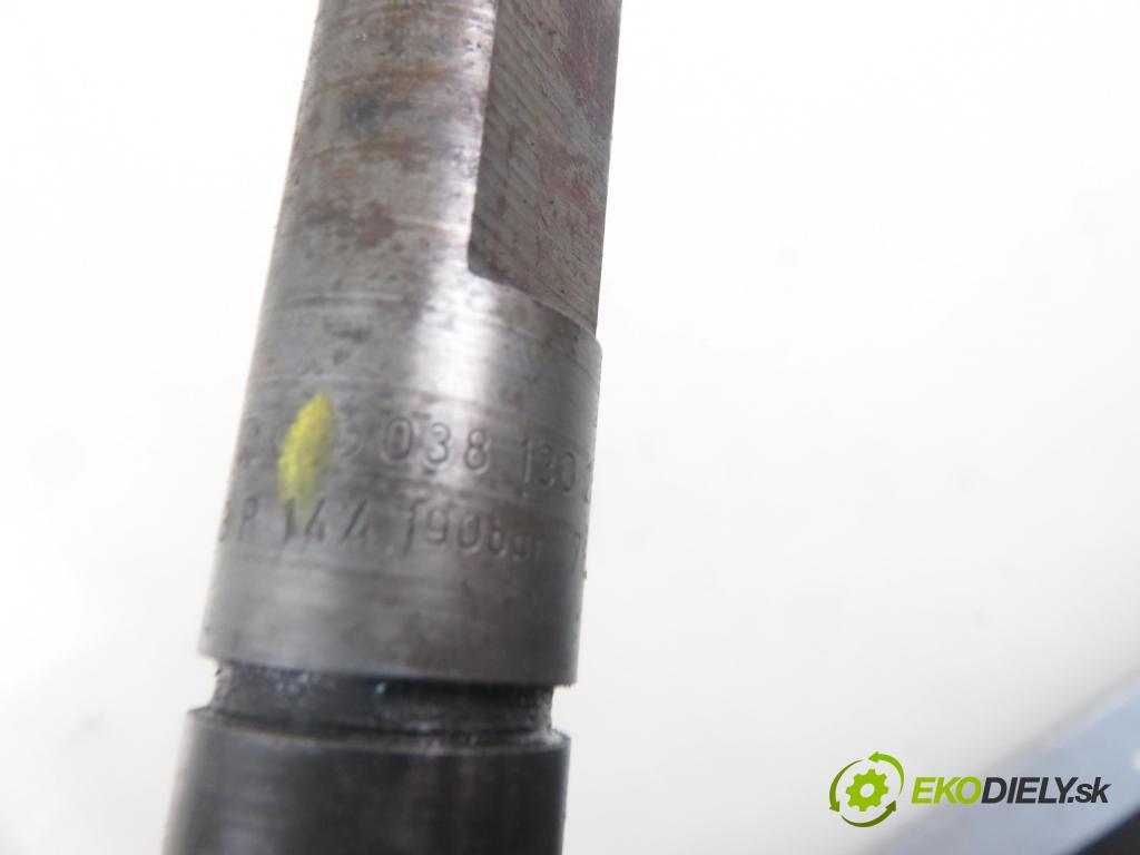 AUDI A3 (8L1) HB 1998 66,00 1.9 TDI - AGR 1896,00 vstřikovací ventily 038130201F ; 038130201G (Vstřikovací ventily)