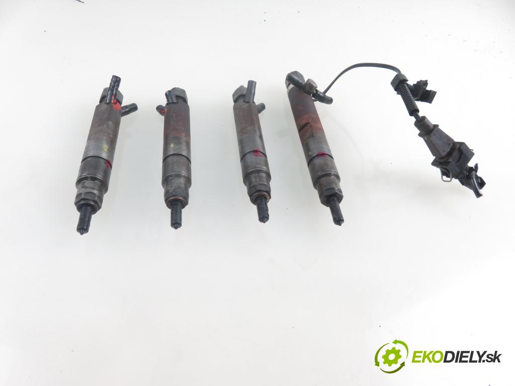 AUDI A3 (8L1) HB 1998 66,00 1.9 TDI - AGR 1896,00 vstřikovací ventily 038130201F ; 038130201G (Vstřikovací ventily)