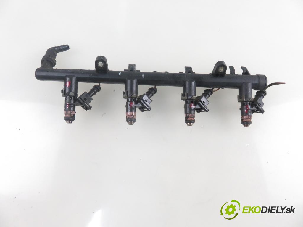 RENAULT GRAND SCENIC II (JM0/1_) MINIVAN 2004 83,00 1.6 - K4M 782 1598,00 Lišta vstrekovacia 8200135504 ; H132259 ; ITGM60 (Vstrekovacie lišty)