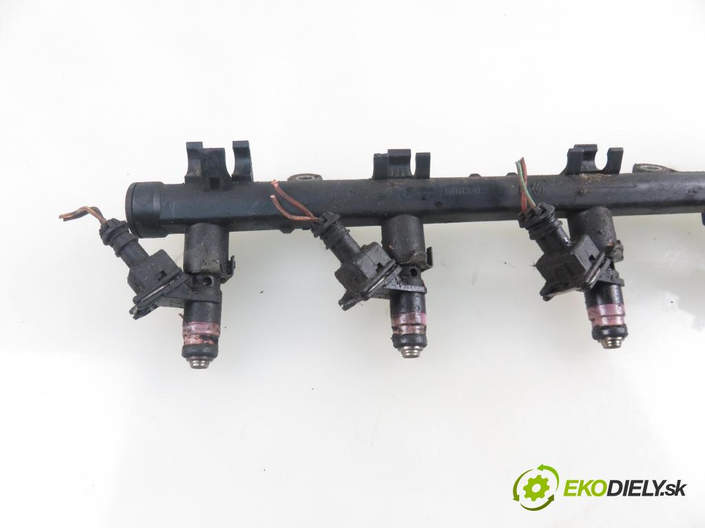 RENAULT GRAND SCENIC II (JM0/1_) MINIVAN 2004 83,00 1.6 - K4M 782 1598,00 Lišta vstrekovacia 8200135504 ; H132259 ; ITGM60 (Vstrekovacie lišty)