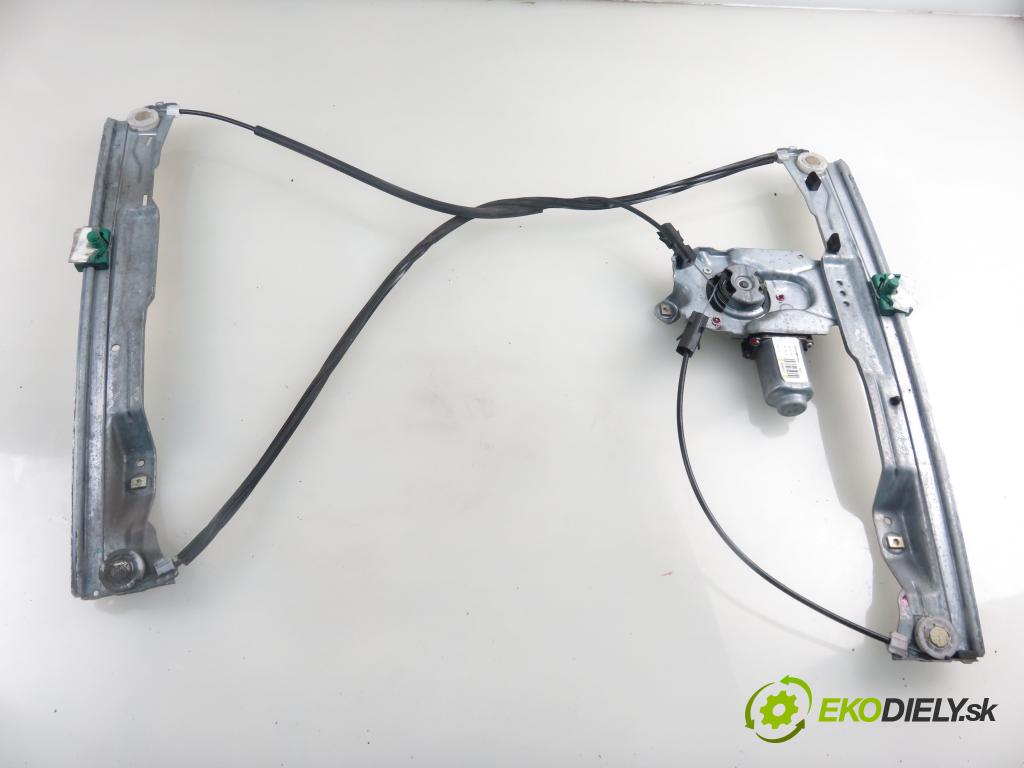 RENAULT CLIO III (BR0/1, CR0/1) HB 2006 55,00 1.2 16V 75 - D4F 740 1149,00 mechanismus oken PPE 3D 400857