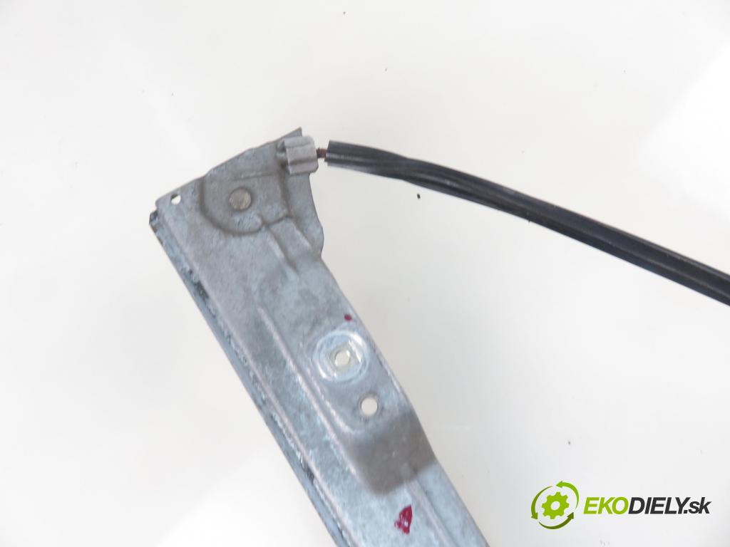 RENAULT CLIO III (BR0/1, CR0/1) HB 2006 55,00 1.2 16V 75 - D4F 740 1149,00 mechanismus oken PPE 3D 400857
