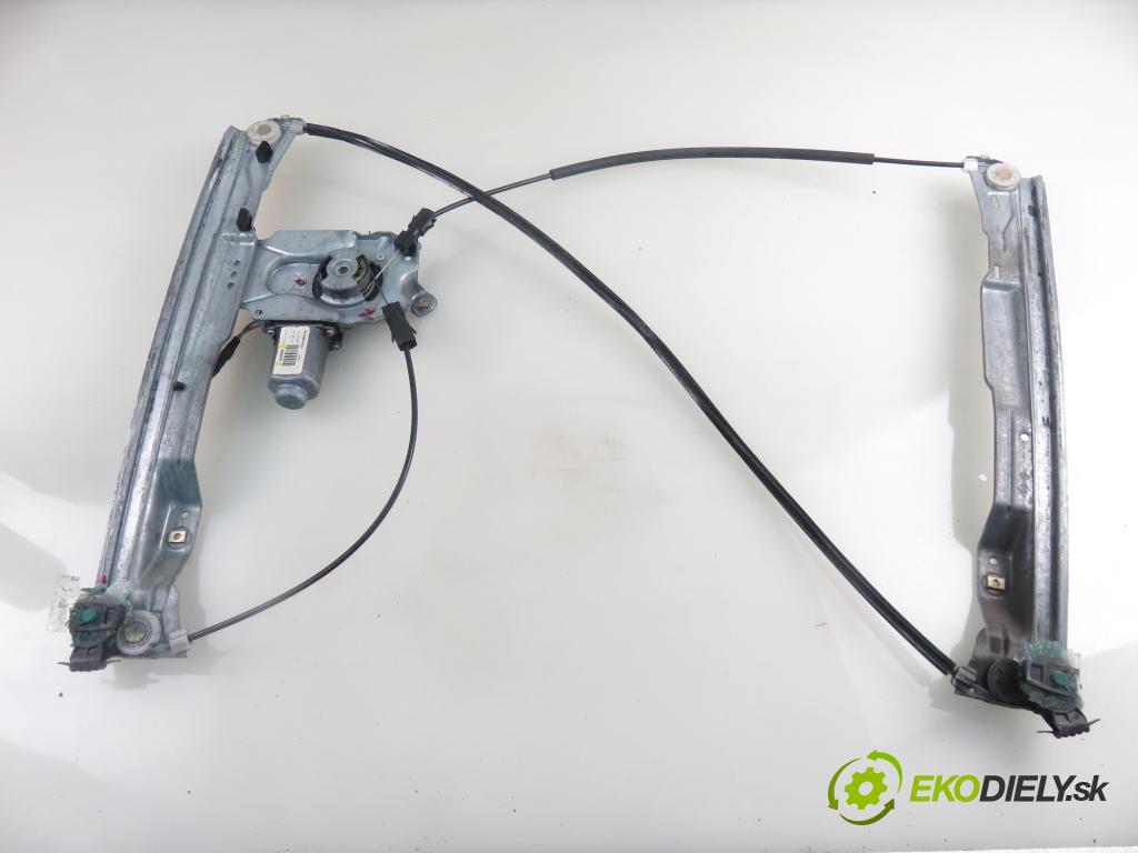 RENAULT CLIO III (BR0/1, CR0/1) HB 2006 55,00 1.2 16V 75 - D4F 740 1149,00 mechanismus oken 3D 400856