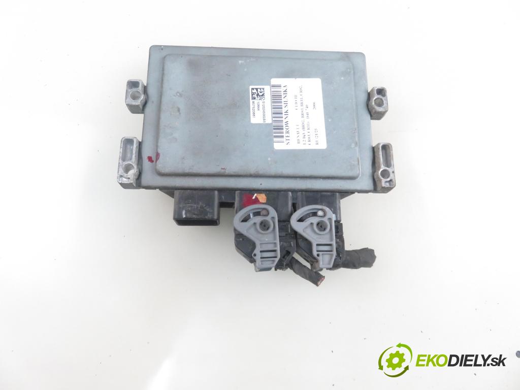 RENAULT CLIO III (BR0/1, CR0/1) HB 2006 55,00 1.2 16V 75 - D4F 740 1149,00 Riadiaca jednotka Motor S120200105A ; 8200522357 ; 8200510536