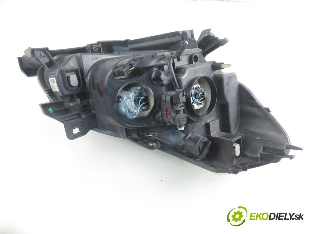 RENAULT CLIO III (BR0/1, CR0/1) HB 2006 55,00 1.2 16V 75 - D4F 740 1149,00 světlo LP 8200459824