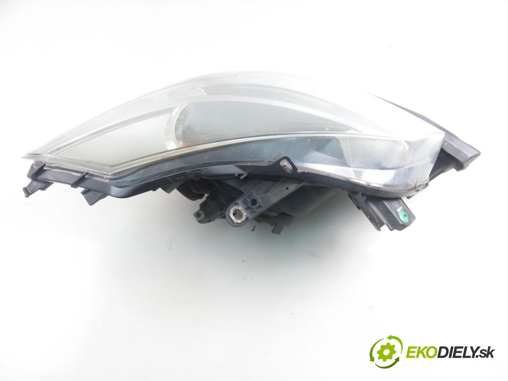 RENAULT CLIO III (BR0/1, CR0/1) HB 2006 55,00 1.2 16V 75 - D4F 740 1149,00 světlo LP 8200459824