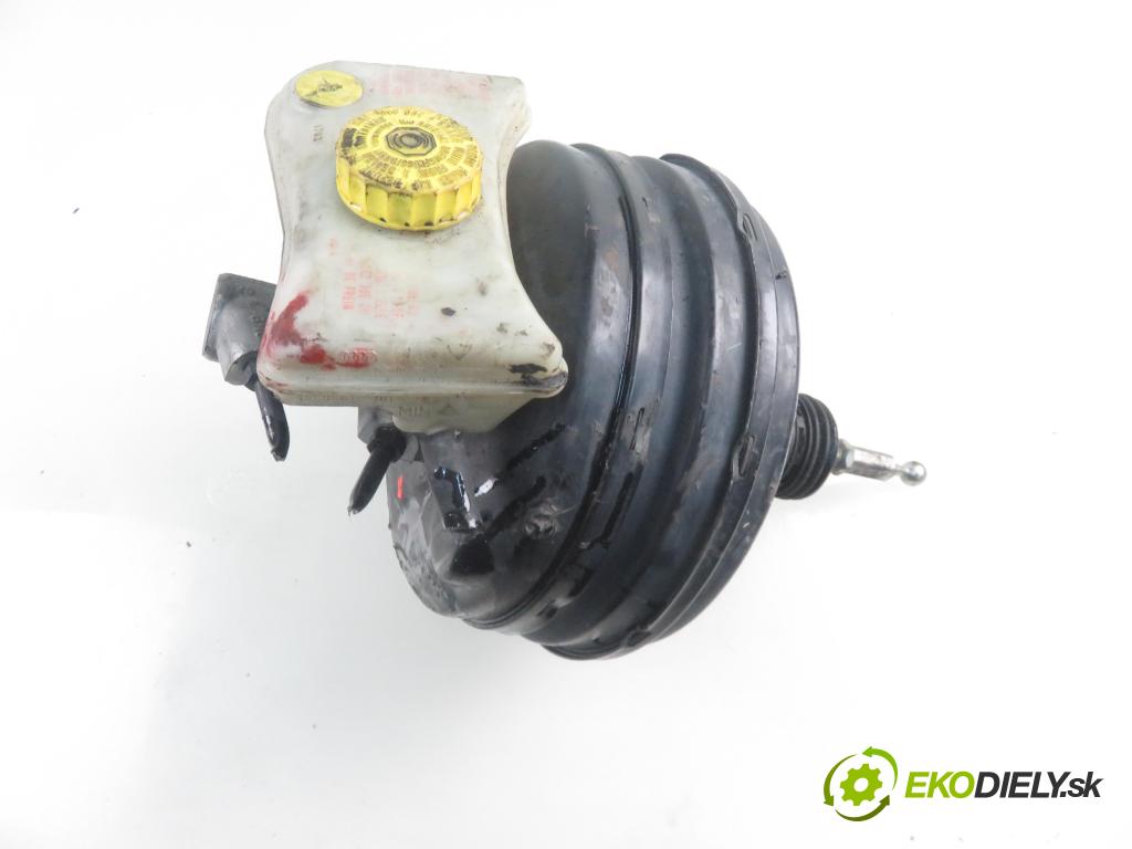 AUDI A4 (8E2, B6) SEDAN 2002 74,00 1.9 TDI - AVB 1896,00 Posilovač 8E0612105M (Servočerpadlá, pumpy riadenia)