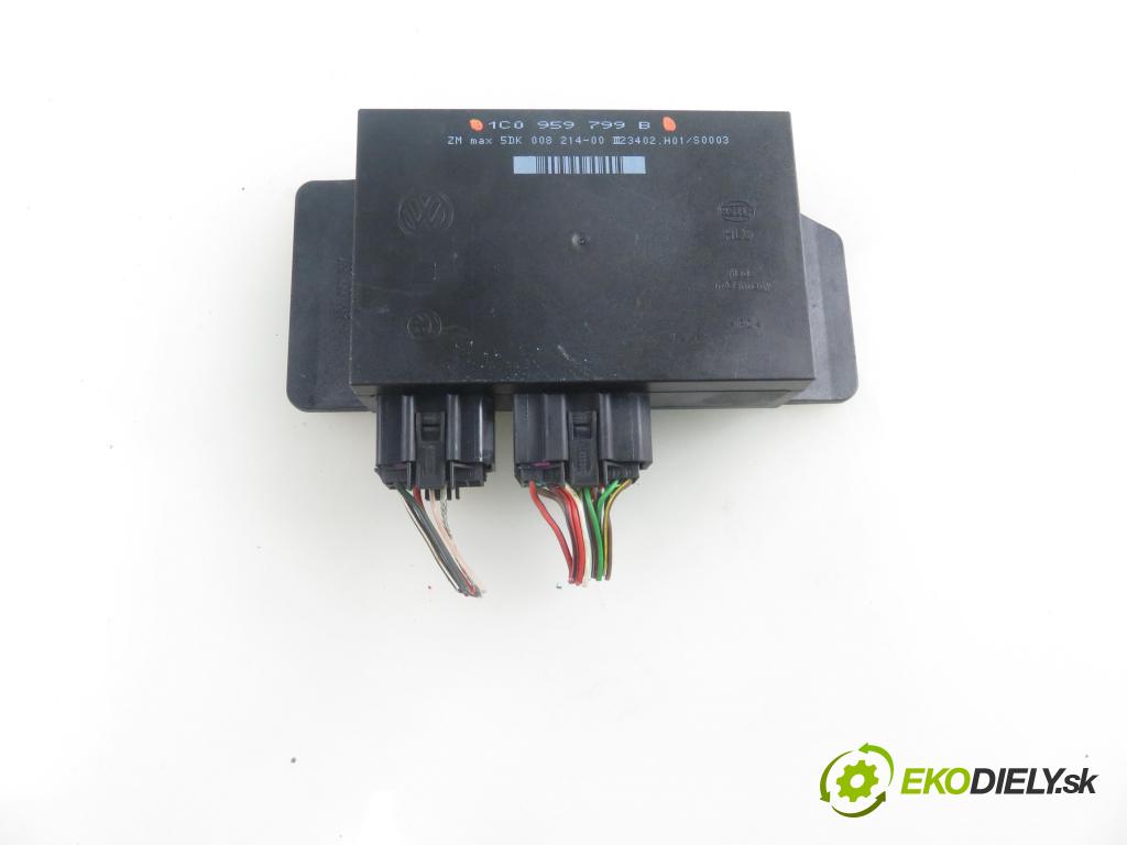 VW PASSAT B5.5 Variant (3B6) KOMBI 2002 96,00 1.9 TDI PD 130 - AVF 1896,00 MODUL komfortu 1C0959799B