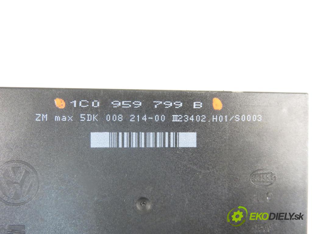 VW PASSAT B5.5 Variant (3B6) KOMBI 2002 96,00 1.9 TDI PD 130 - AVF 1896,00 MODUL komfortu 1C0959799B