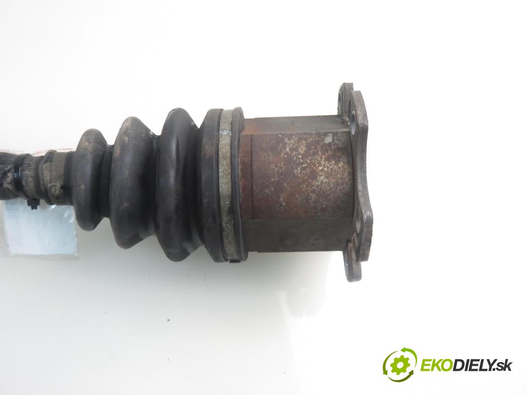 AUDI A4 (8E2, B6) SEDAN 2002 74,00 1.9 TDI - AVB 1896,00 Poloos PP 8E0407272S