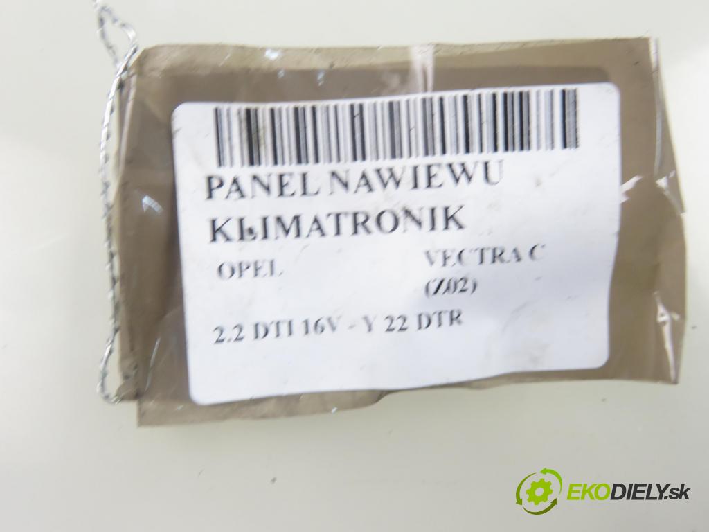 OPEL VECTRA C (Z02) LIFTBACK 2003 92,00 2.2 DTI 16V 125 - Y 22 DTR 2172,00 Panel kúrenia KLIMATRONIK 13138196