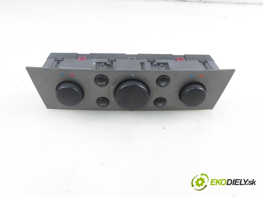 OPEL VECTRA C (Z02) LIFTBACK 2003 92,00 2.2 DTI 16V 125 - Y 22 DTR 2172,00 Panel kúrenia KLIMATRONIK 13138196