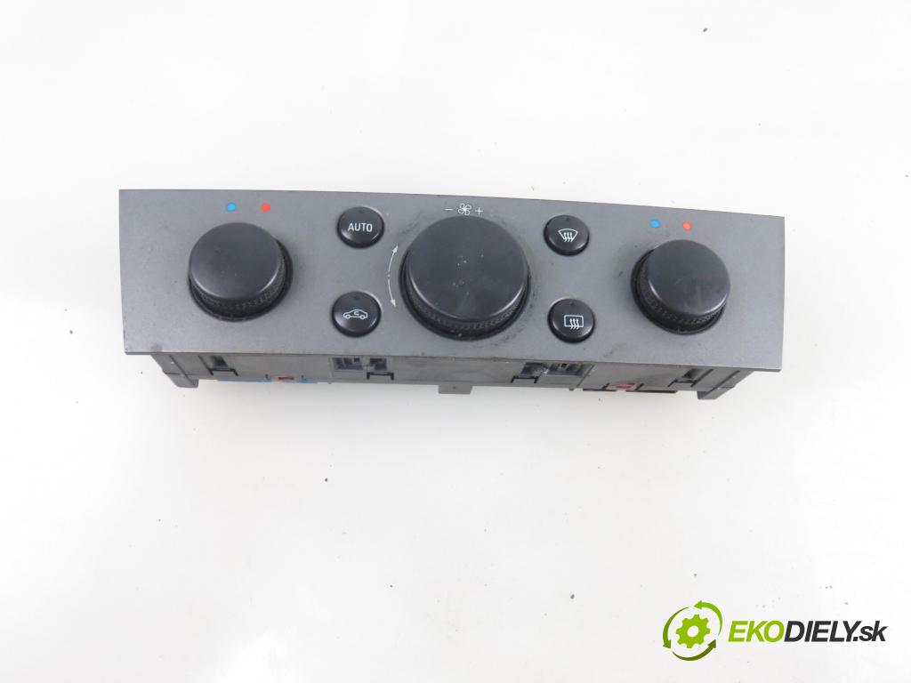 OPEL VECTRA C (Z02) LIFTBACK 2003 92,00 2.2 DTI 16V 125 - Y 22 DTR 2172,00 Panel kúrenia KLIMATRONIK 13138196